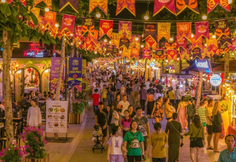 Chợ đem VuiFest có gì vui?